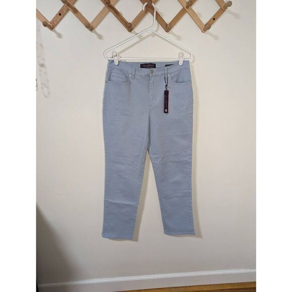 NWT Gloria Vanderbilt Amanda The Original Slimming Blue Jeans - Size 10 - Picture 1 of 9